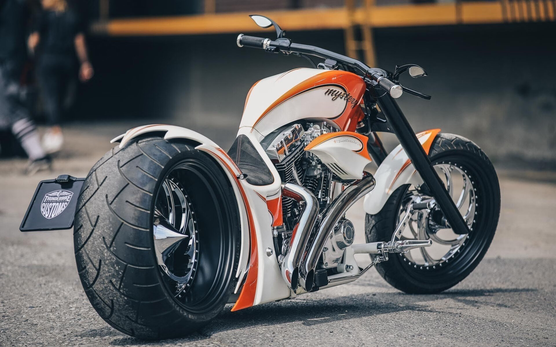 双线奏凯，泰国羽团闪电战碾压印度，安赛龙天神下凡征服全场