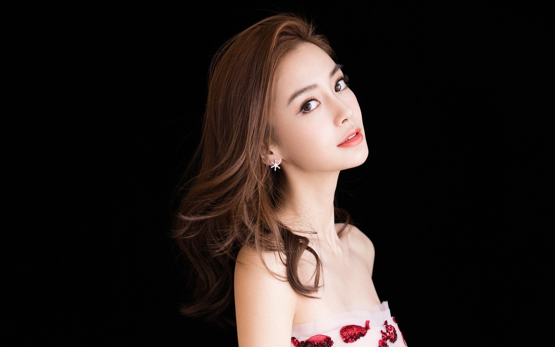 网坛新纪元，阿尔卡拉斯完美风暴席卷年终总决赛，蒙特卡洛王朝黯然失色