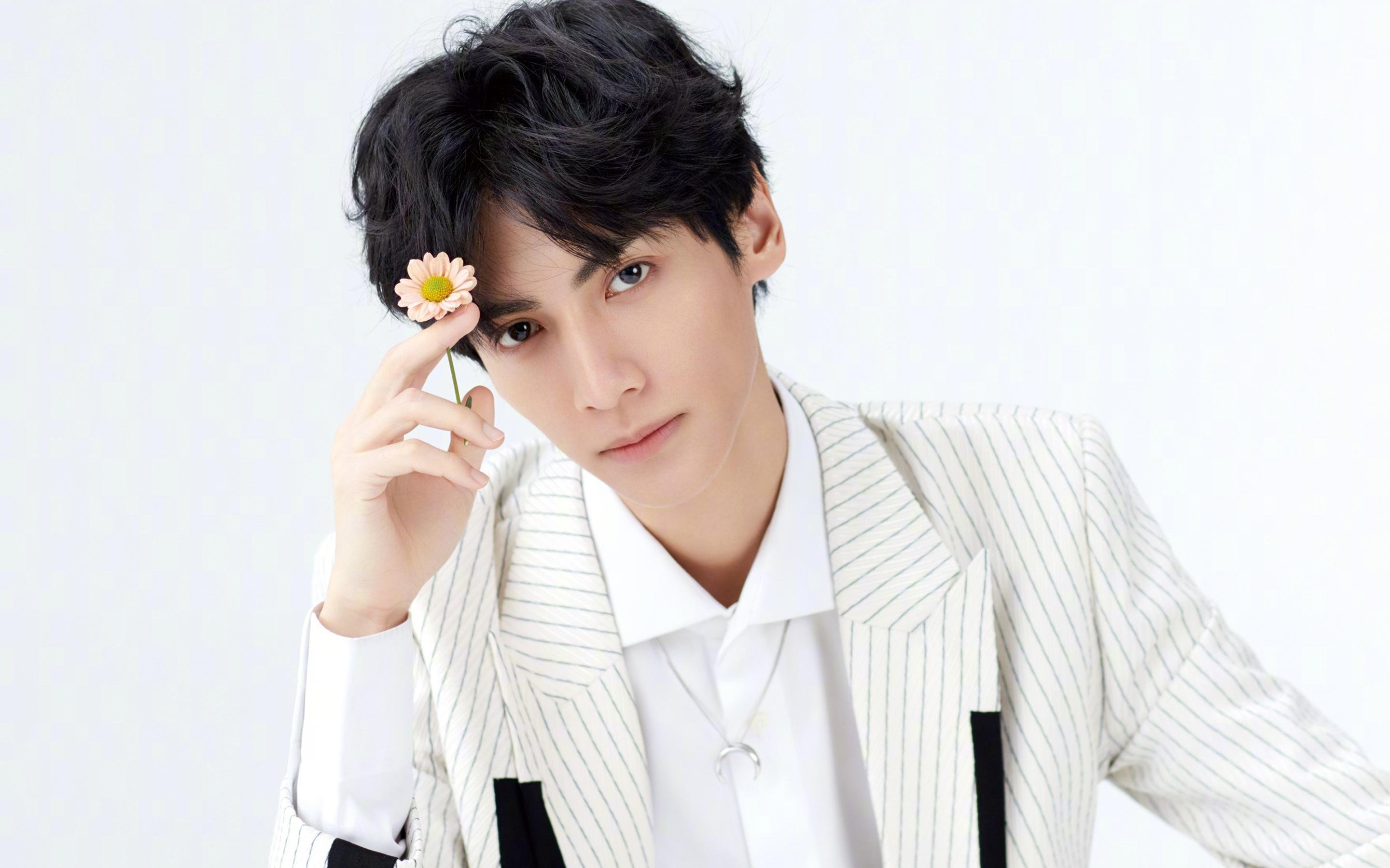 魔术师的火焰咒语，保罗炽热手感引爆连续攻击波，国王防线在无声中坍塌