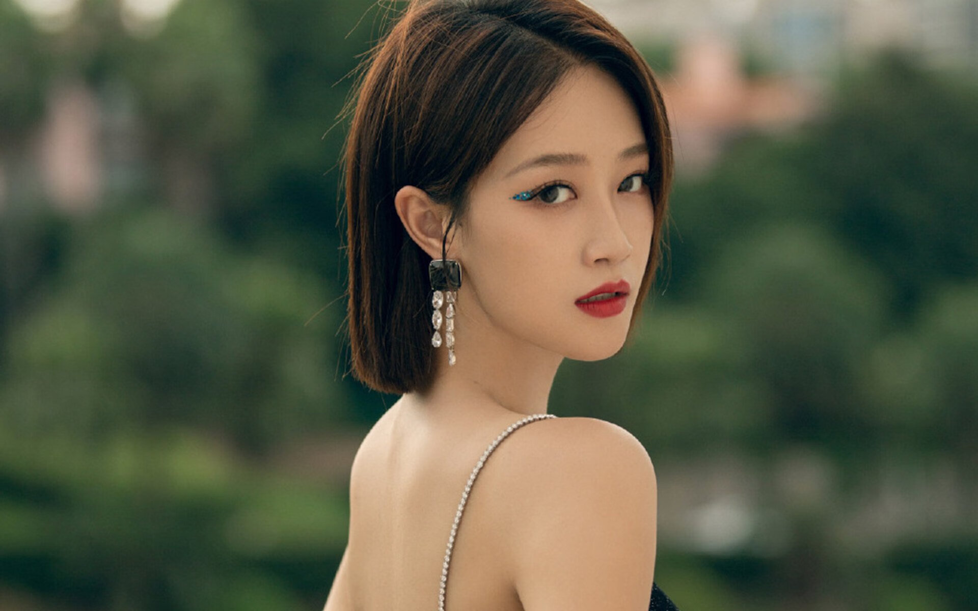 当足球门将的名字响起在NBA赛场，东决夜，奥纳纳的跨界一击