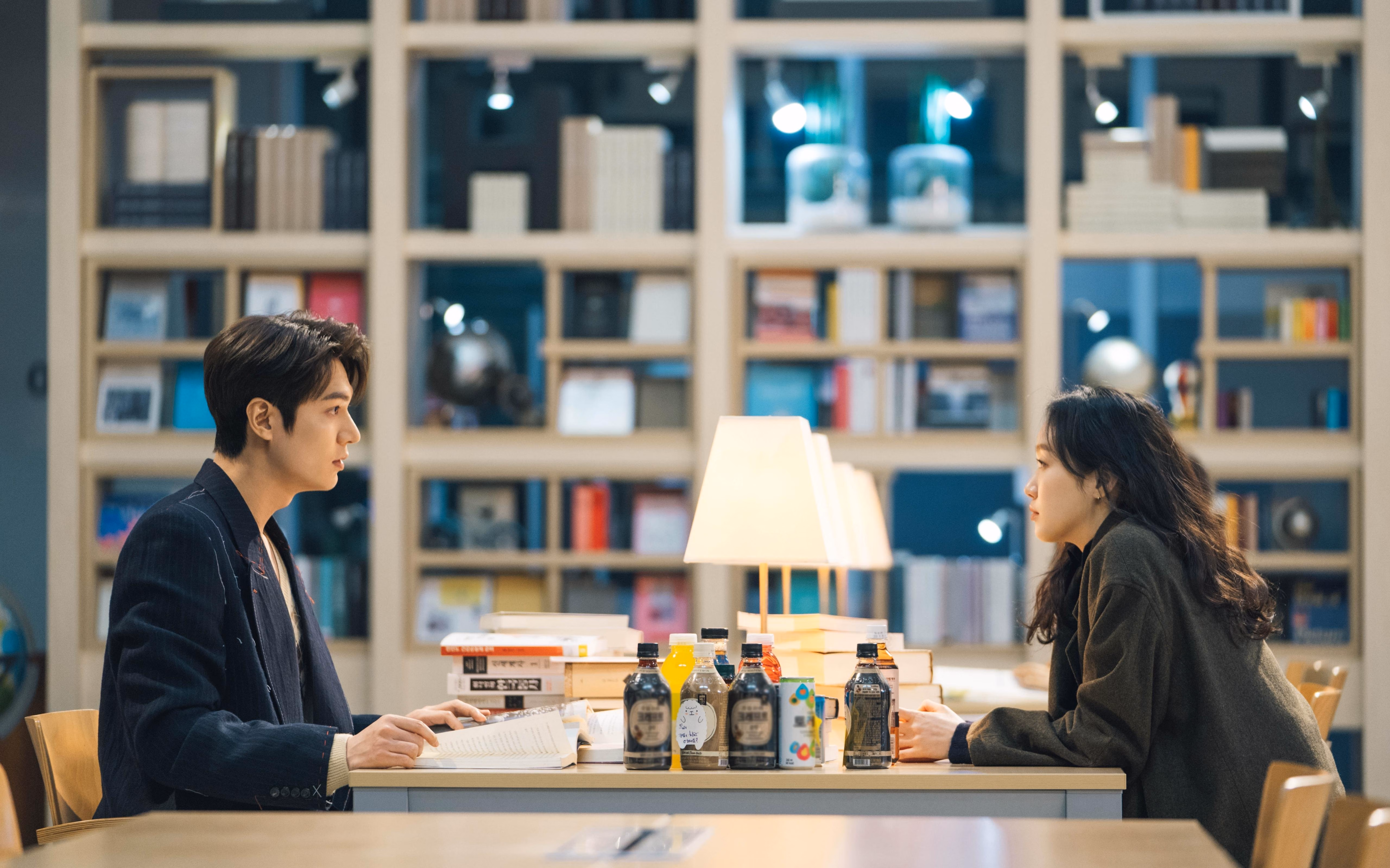 独奏与乐章的协奏，维尼修斯完美发挥引领比利亚雷亚尔丹麦奏凯