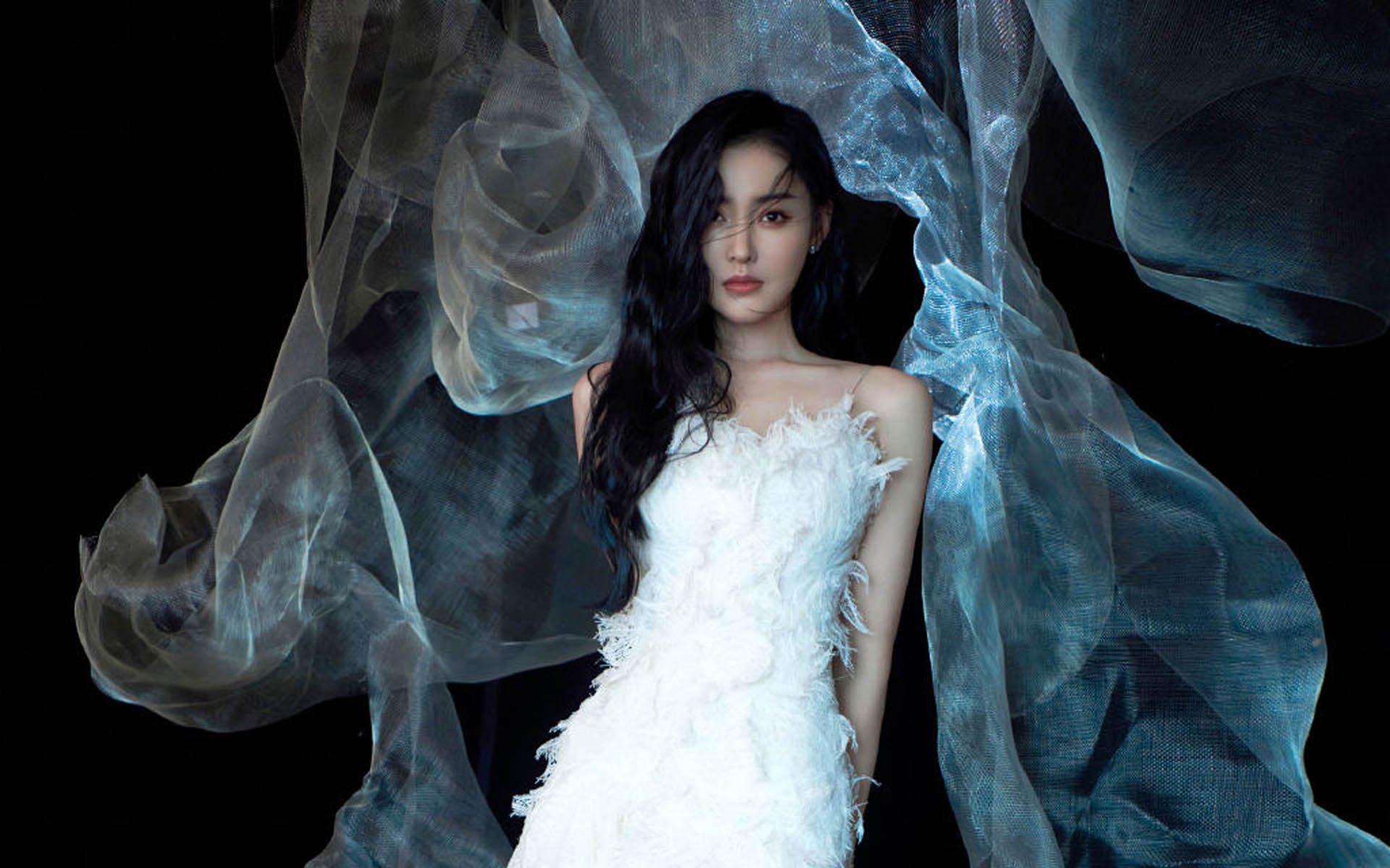 铁血雄狮震碎东欧铁骑，喀麦隆2026世界杯B组焦点战，加维用强硬对抗书写唯一答案